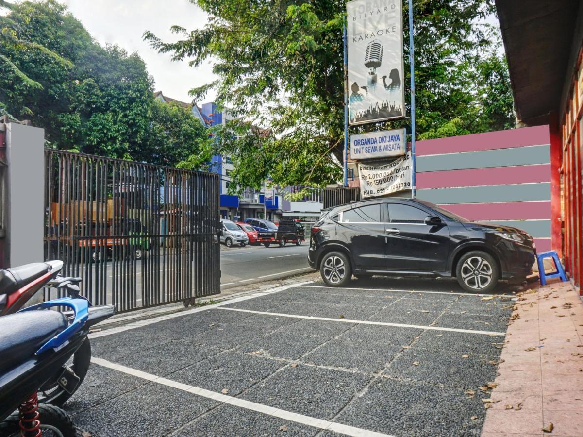 Oyo 90702 Wisma Tobana Kebayoran Mencil المظهر الخارجي الصورة
