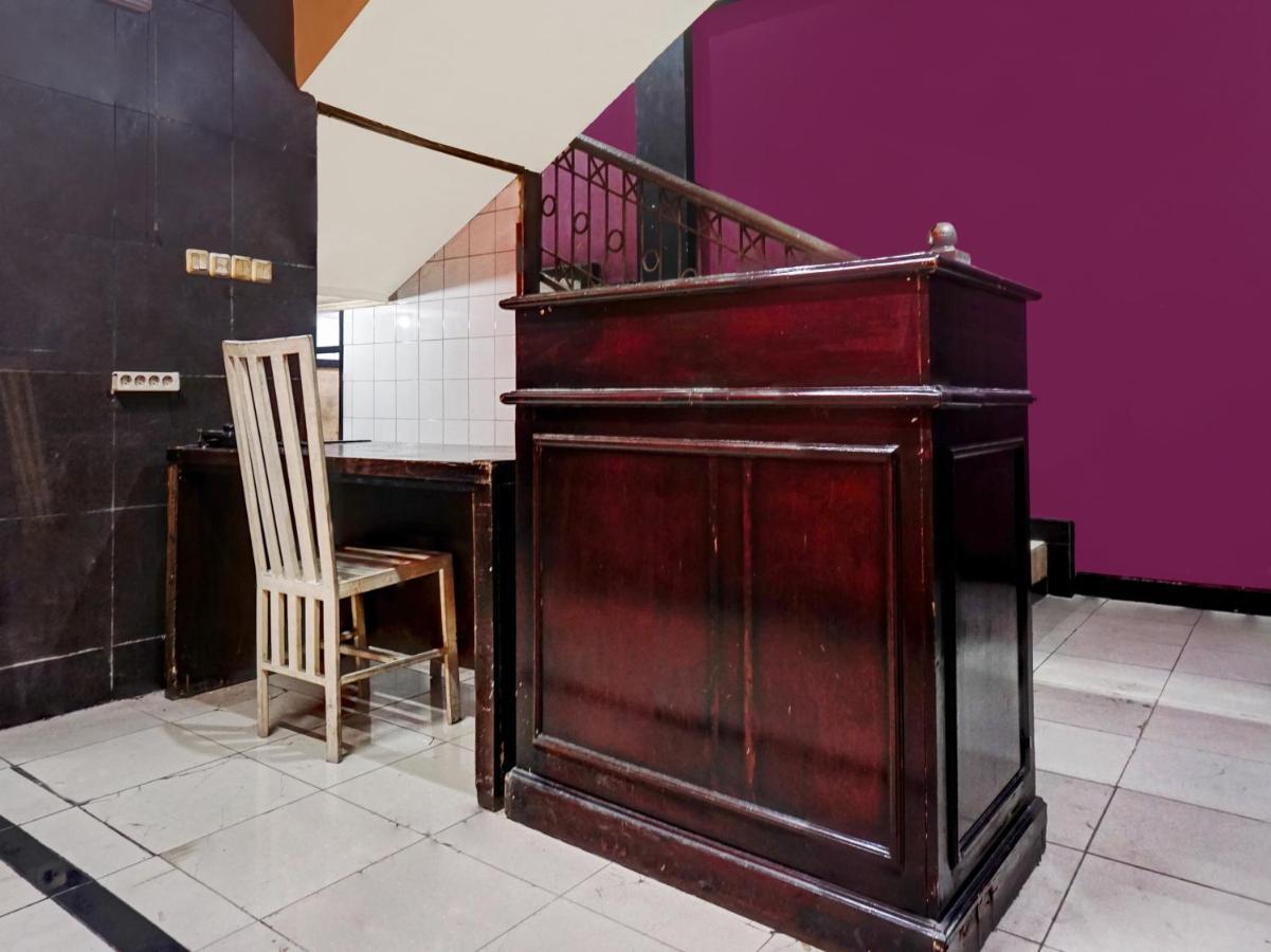 Oyo 90702 Wisma Tobana Kebayoran Mencil المظهر الخارجي الصورة